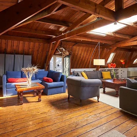 Appartement Met De Leeuwenkoppen *