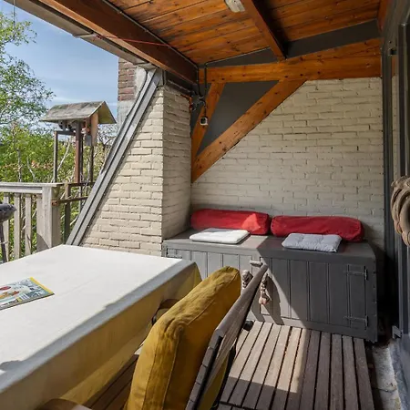 Appartement Met De Leeuwenkoppen Dieren