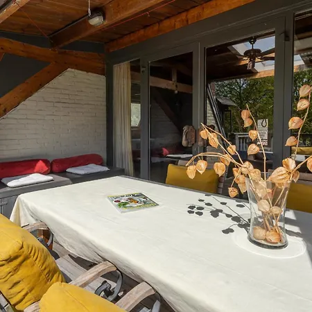 Met De Leeuwenkoppen Apartment Dieren