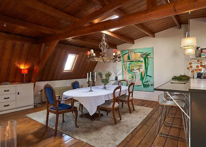 Met De Leeuwenkoppen Dieren