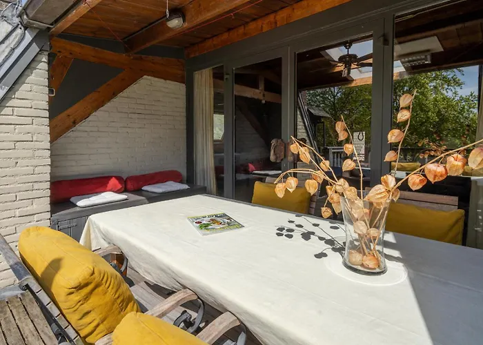 Met De Leeuwenkoppen Apartment Dieren