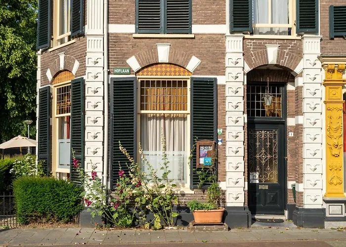 Met De Leeuwenkoppen * Dieren